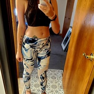 Fabletics workout leggings size medium